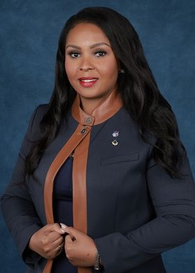 Bell, Lisa D. _ Bio Head Shot May2025